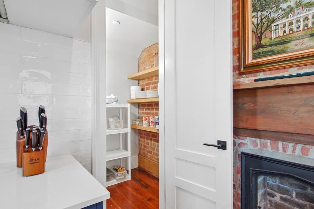 Fab 1838 Garden District 5Br With Parking And Balcony Apartment New Orleans Luaran gambar